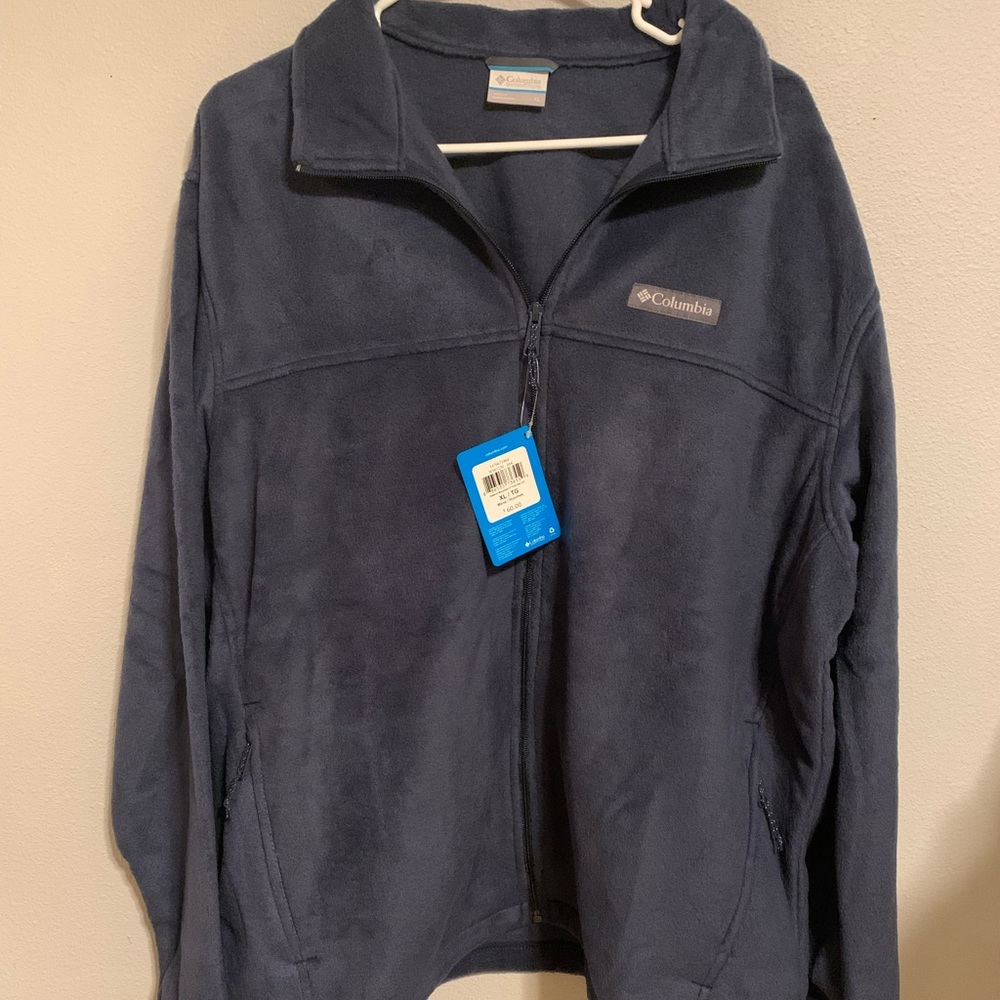• Men’s Columbia Fleece •